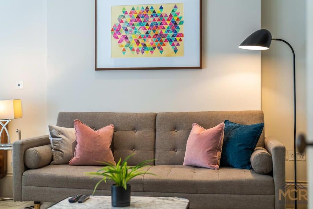 Apartment Rrr London