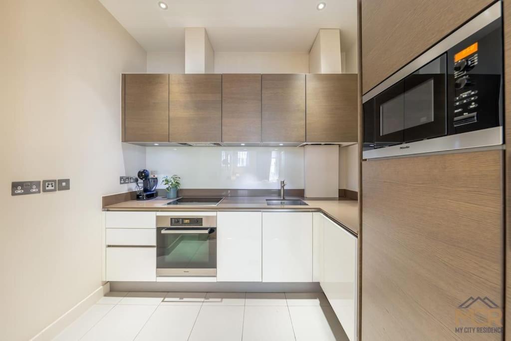 Rrr Apartment