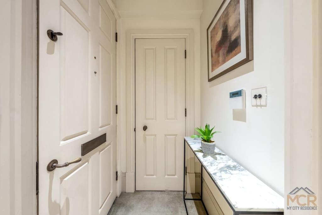 Rrr Apartment